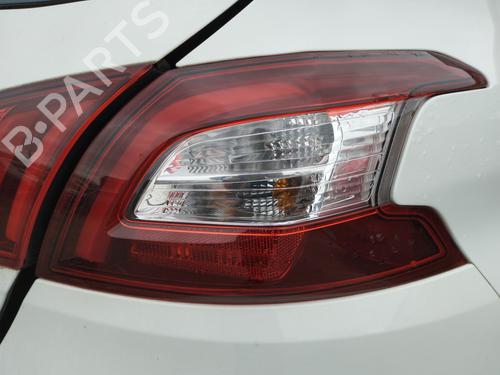 Used Right taillight Right taillight 31950682 31950682