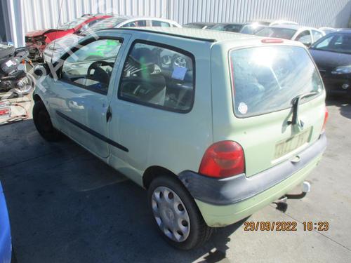 Brugte RENAULT TWINGO I Hatchback Van (S06_) 1.2 (S066, S068) 2899995