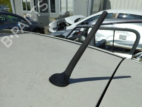 Antenne/Base ALFA ROMEO MITO (955_) 1.3 MultiJet (955AXP1A, 955AYC1A) (95 hp) 27042489