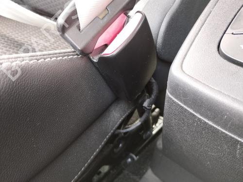 Used Seat buckle RENAULT SCÉNIC III (JZ0/1_) 1.6 dCi (JZ00, JZ12) (130 hp) 28692591