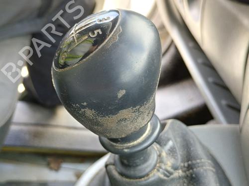 Used Shift knob Shift knob RENAULT TRAFIC II Van (FL) 2.0 dCi 115 (FL01, FL0U, FL00, FL0H, FL0M) (114 hp) 33635166 33635166