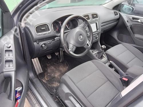 Used Dashboard VW GOLF VI (5K1) 1.6 TDI (105 hp) 27077768