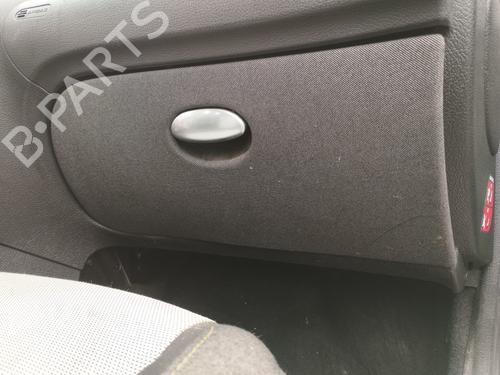 Handskerum PEUGEOT 206 Hatchback (2A/C) 1.4 HDi eco 70 (68 hp) 33037844