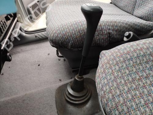 Used Gear lever FORD FIESTA III (GFJ) 1.1 (55 hp) 31168888