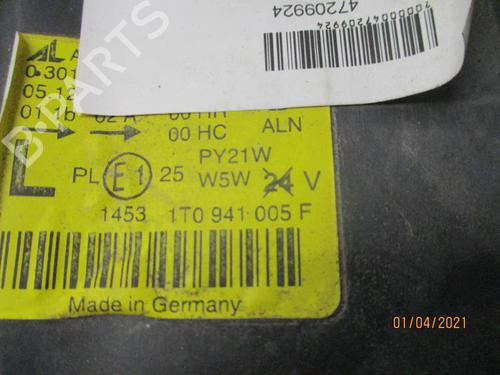 Used Left headlight VW TOURAN (1T1, 1T2) 1.9 TDI (105 hp) 27055837