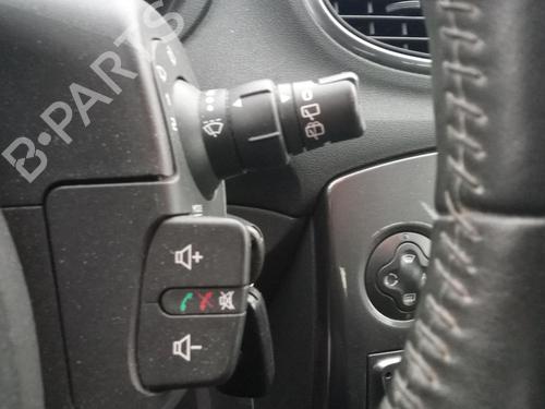 Used Steering column stalk RENAULT CLIO III Grandtour (KR0/1_) 1.5 dCi (KR0G) (68 hp) 27088055