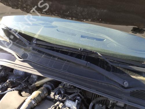 Used Front windshield wiper arm RENAULT CLIO IV (BH_) 1.5 dCi 75 (75 hp) 32784338