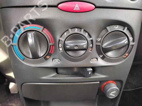 Used Climate control FIAT PUNTO (188_) 1.2 60 (188.030, .050, .130, .150, .230, .250) (60 hp) 27064844