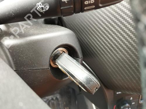 Used Ignition barrel ALFA ROMEO MITO (955_) 1.3 MultiJet (955AXP1A, 955AYC1A) (95 hp) 27042462