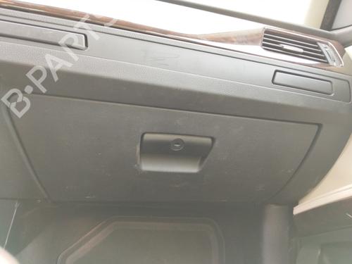 Used Glove box BMW 3 (E90) 320 d (177 hp) 27043647