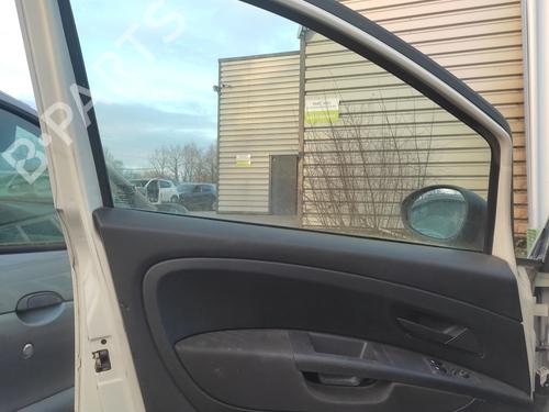 Left front door FIAT GRANDE PUNTO (199_) 1.2 | BP27052033C2 
