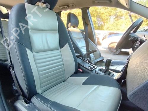 Right front seat VOLVO V50 (545) D3 | BP39432681C16 - Image 4