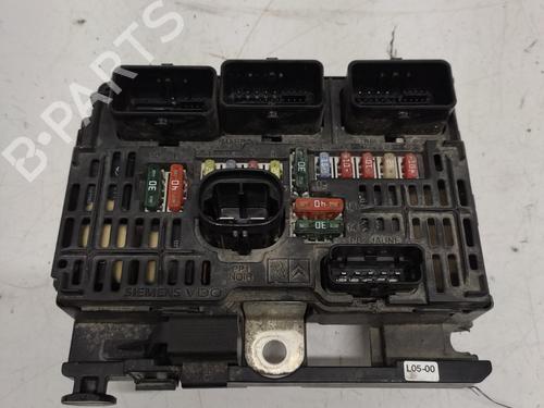 fuse-box-peugeot-expert-van-vf3a_-vf3u_-vf3x_-2007-32095864 main image