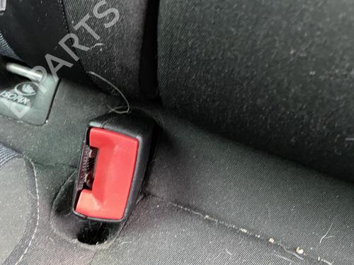 Used Seat buckle VW GOLF VI (5K1) 1.6 TDI (105 hp) 27062302
