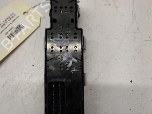 Left front window switch CITROËN C3 II (SC_) 1.2 VTi 82 | BP27042678I27 - Image 3