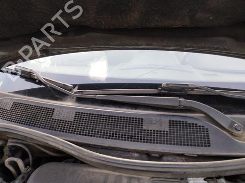 Used Front windshield wiper arm RENAULT MEGANE II (BM0/1_, CM0/1_) 2.0 16V (BM0U, CM0U) (135 hp) 27084610