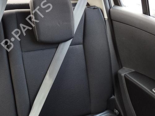 Used Seat buckle RENAULT CLIO III (BR0/1, CR0/1) 1.5 dCi (C/BR0G, C/BR1G) (68 hp) 27046448