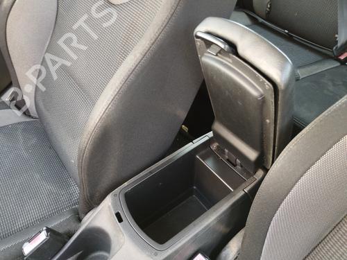 Middle console PEUGEOT 308 I (4A_, 4C_) 2.0 HDi | BP27048950I22 