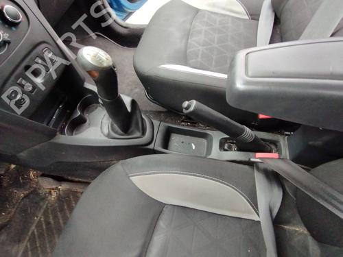 Used Middle console DACIA SANDERO II 1.5 dCi (90 hp) 31815146