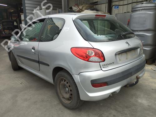 Left taillight PEUGEOT 206+ (2L_, 2M_) 1.4 HDi eco 70 | BP28109033C34 