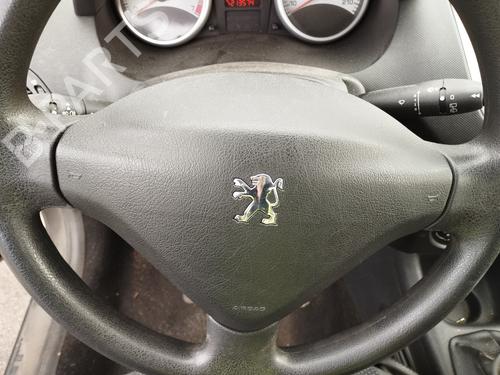 Used Driver airbag PEUGEOT 206+ (2L_, 2M_) 1.4 i (73 hp) 28600497
