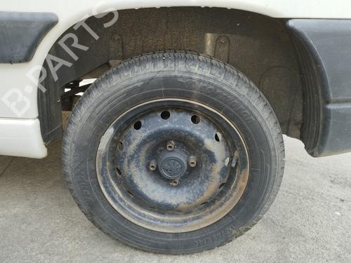 Venstre hjullagerhus spindel PEUGEOT PARTNER MPV (5_, G_) 1.6 HDi 90 (90 hp) 27547649