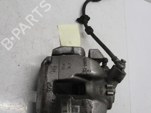 Used Right front brake caliper Right front brake caliper PEUGEOT 5008 II (MC_, MJ_, MR_, M4_) 1.5 BlueHDi 130 (MCYHZJ, MCYHZR, MCYHZX) (131 hp) 27085425 27085425