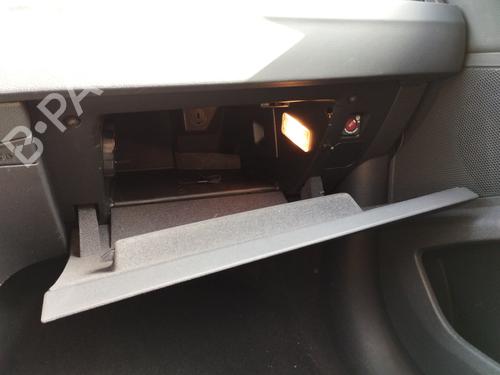 Glove box PEUGEOT 508 SW I (8E_) 2.0 BlueHDi 180 | BP28953887C95