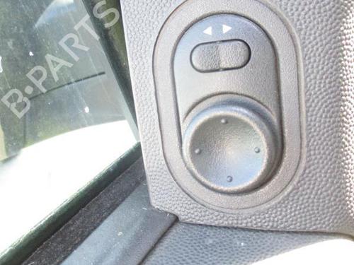 Right front fog light OPEL MERIVA A MPV (X03) 1.7 CDTI (E75) | BP27055644C31 