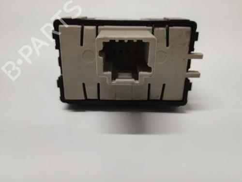 switch-renault-clio-iv-bh_-2012-2013-2014-2015-2016-2017-2018-2019-2020-2021-27080511 main image