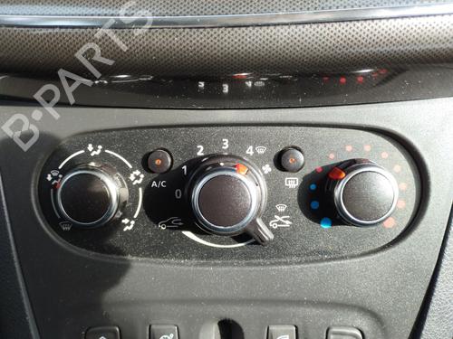 Varmeblæser DACIA SANDERO II TCe 90 (B8M1, B8MA, B8AC) (90 hp) 31639501