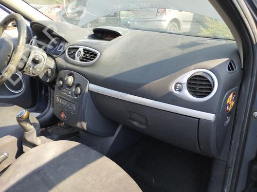 Dashboard RENAULT CLIO III (BR0/1, CR0/1) 1.2 16V (BR0P, CR0P) | BP37867535C46 - Image 2