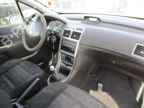 Left mirror PEUGEOT 307 (3A/C) 2.0 HDi 110 | BP27085891C26 