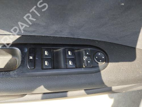 Used Left front window switch Left front window switch PEUGEOT 407 SW (6E_, 6D_) 1.6 HDi 110 (109 hp) 33442463 33442463