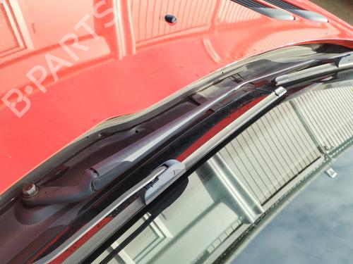 Used Front windshield wiper arm PEUGEOT 206+ (2L_, 2M_) 1.4 HDi eco 70 (68 hp) 30792773