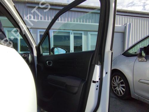 Used Front right door window CITROËN C3 AIRCROSS II (2R_, 2C_) 1.2 PureTech 82 (2RHMRC, 2RHMZB) (82 hp) 29285871
