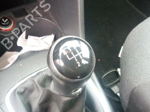 Used Gear lever VW POLO V (6R1, 6C1) 1.6 TDI (90 hp) 27081780