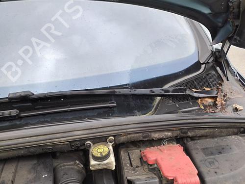 Used Front windshield wiper arm PEUGEOT 308 SW I (4E_, 4H_) 1.6 HDi (109 hp) 27072520