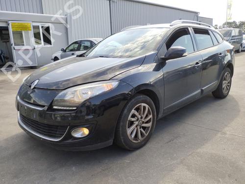 Used Left daytime light Left daytime light 37490364 37490364