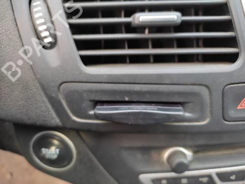 Used Card reader RENAULT LAGUNA III Grandtour (KT0/1) 2.0 dCi (KT01, KT08, KT09, KT0K, KT12, KT1D, KT1W) (150 hp) 27067380