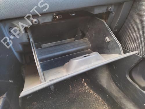 Used Glove box FORD FIESTA V (JH_, JD_) 1.4 TDCi (68 hp) 27076625