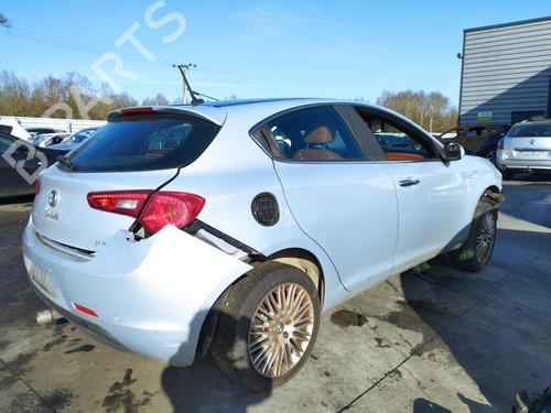 Dashboard ALFA ROMEO GIULIETTA (940_) 1.6 JTDM (940FYB11, 940FYB1A, 940FYF11, 940FYF1A) | BP27071930C46  - Image 9