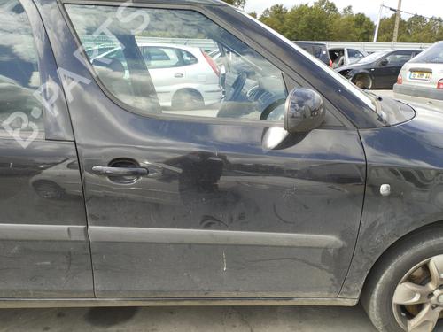 Used Right front door SKODA ROOMSTER (5J7) 1.9 TDI (105 hp) 27045754