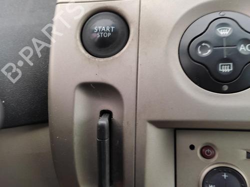 Used Card reader RENAULT GRAND SCÉNIC II (JM0/1_) 1.9 dCi (JM14) (131 hp) 27058391