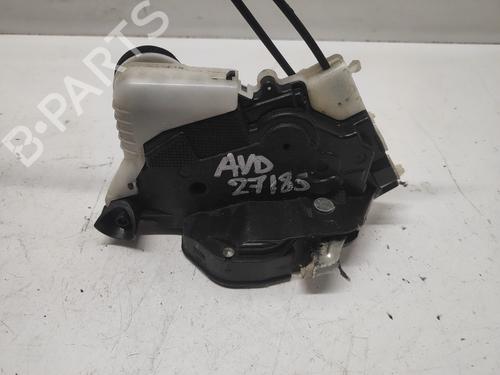 Used Front right lock TOYOTA YARIS (_P13_) 1.4 D (NLP130_, NLP130) (90 hp) 27072295