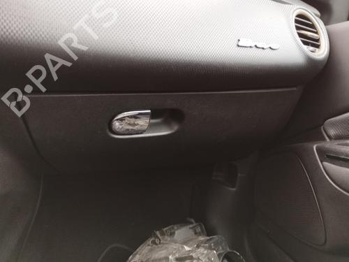 Used Glove box FIAT BRAVO II (198_) 1.9 D Multijet (198AXE1A) (90 hp) 27089353