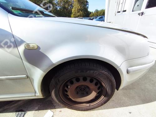Used Right front fenders VW BORA I (1J2) 1.9 TDI (110 hp) 27065792