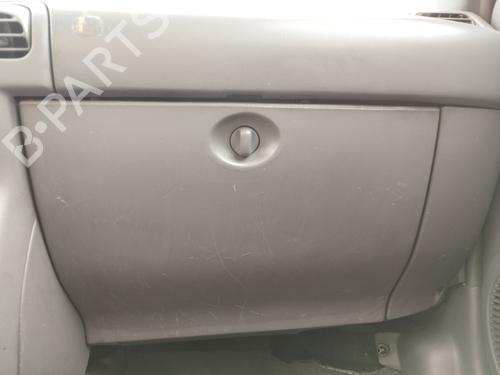Used Glove box NISSAN MICRA II (K11) 1.0 i 16V (54 hp) 28212218