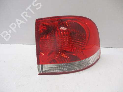 Used Right taillight Right taillight VW TOUAREG (7LA, 7L6, 7L7) 3.0 V6 TDI (225 hp) 27066925 27066925