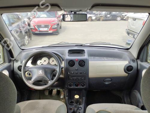 Used Dashboard PEUGEOT PARTNER MPV (5_, G_) 2.0 HDI (90 hp) 27043032